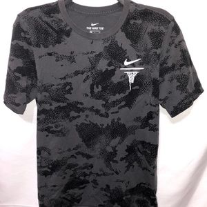 Nike | Basketball Shirt